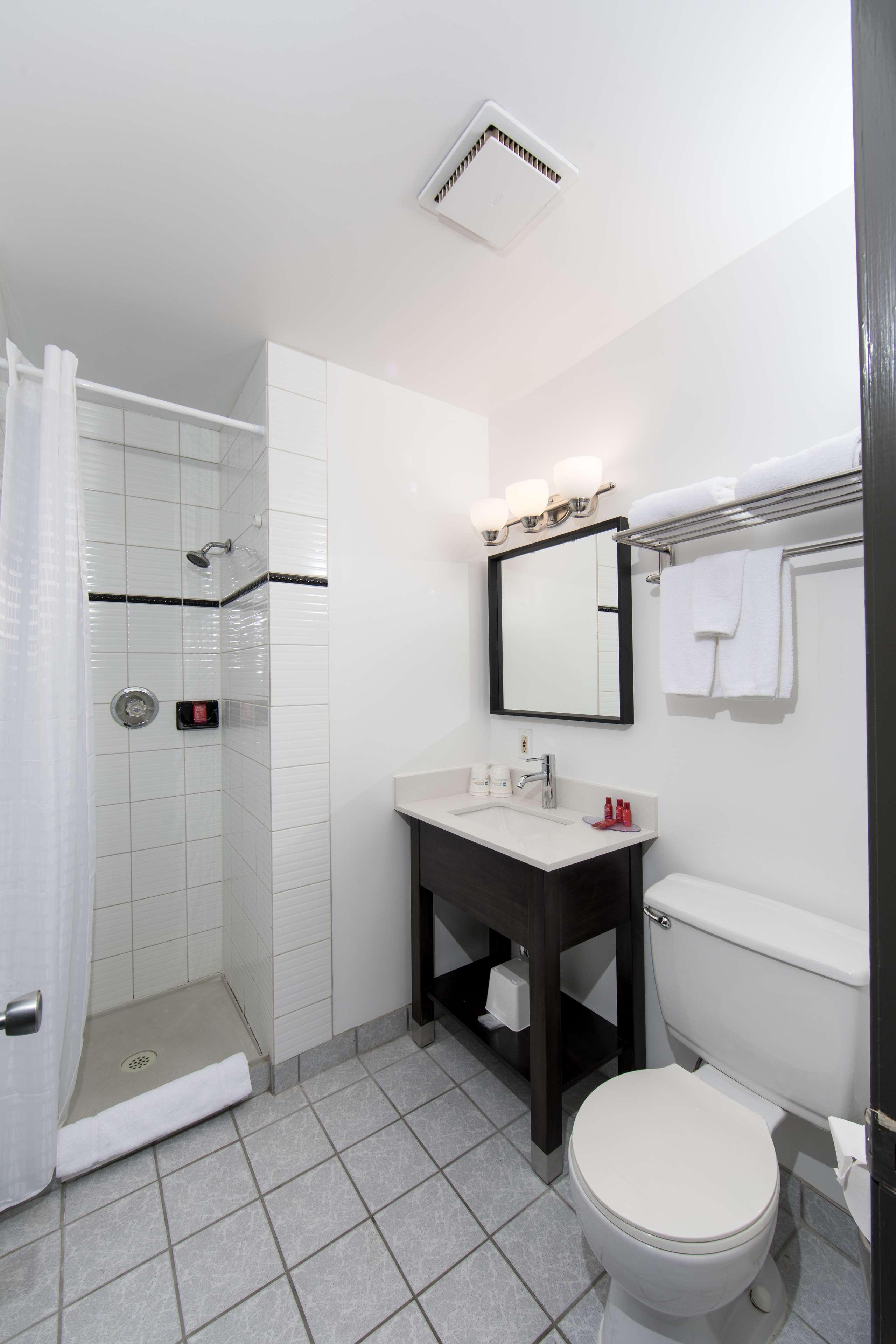Surestay Hotel By Best Western Castlegar Bagian luar foto
